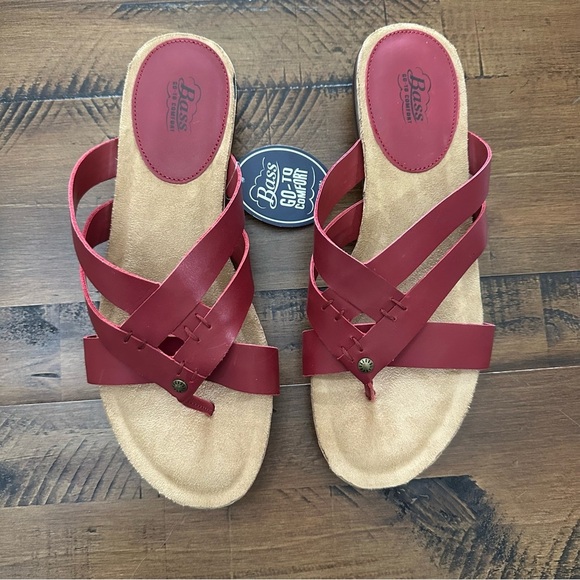 G.H. Bass & Co. Women’s NWT Red Leather Strappy Sandals Size 9 M - Picture 1 of 5